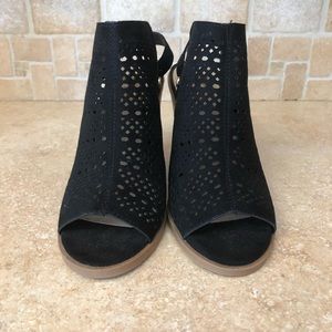 DV Peep Toe Slingback sandal